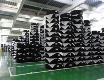 専用倉庫でタイヤ保管_03